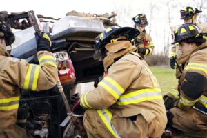 St. Louis Spinal Cord Injury Attorneys. Firefighters Work On Accident.