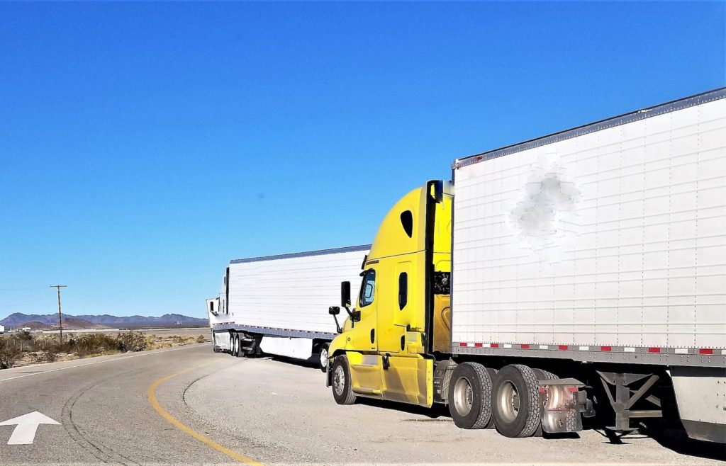 Trucking! Big Rig Semi Trucks! How To Handle A Missouri Truck Accident.