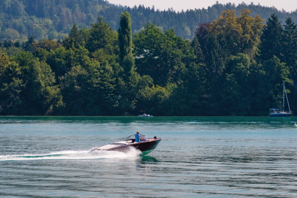 St. Louis Boat Accident Lawyers.